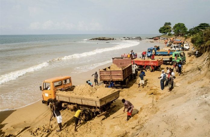sand-mining-tommy-trenchardirin